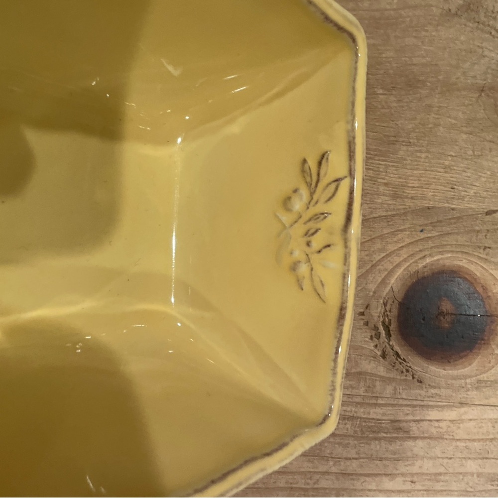 Sur La Table Set of 2 mustard gold stoneware tuscan serving bowls - Picture 4 of 6